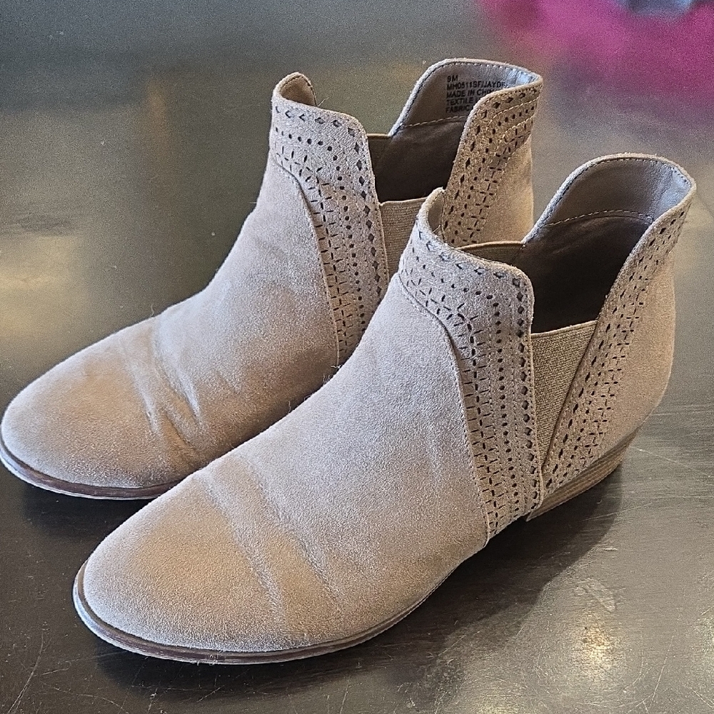 Women's Tan Suede Ankle Boots